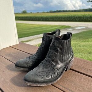 No Roots Boots “Lark- Matte Black” Boot - Liberty Black